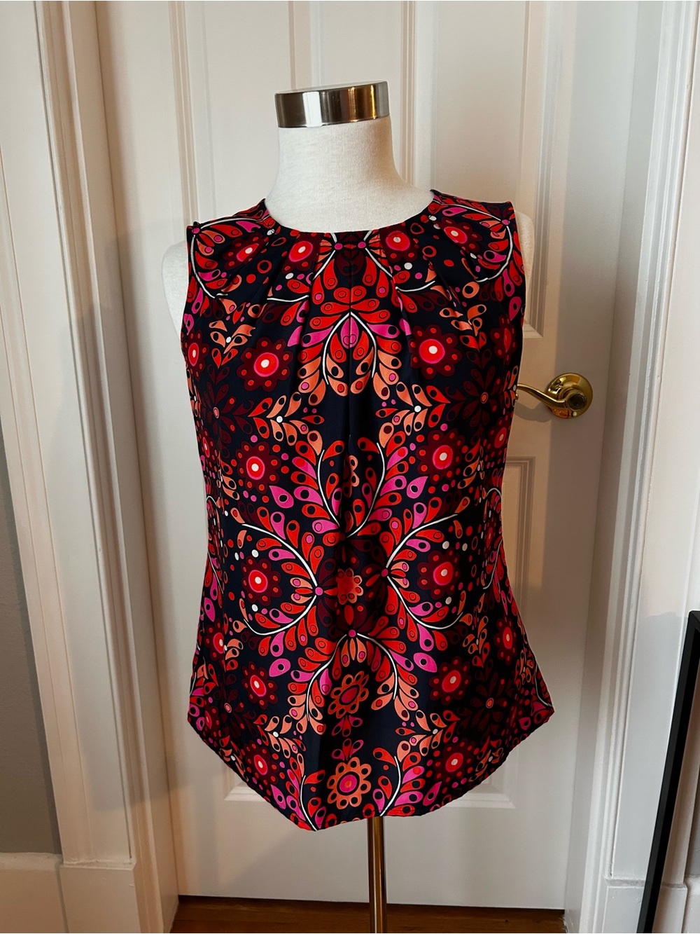 Sleeveless Printed Blouse in Black with Red & Pink Floral Pattern